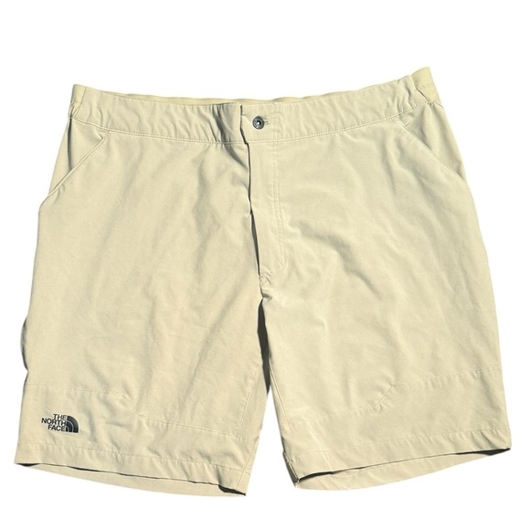 The North Face Tan  Shorts Lightweight Quick-Dry size 38 Gorpcore - Picture 1 of 9